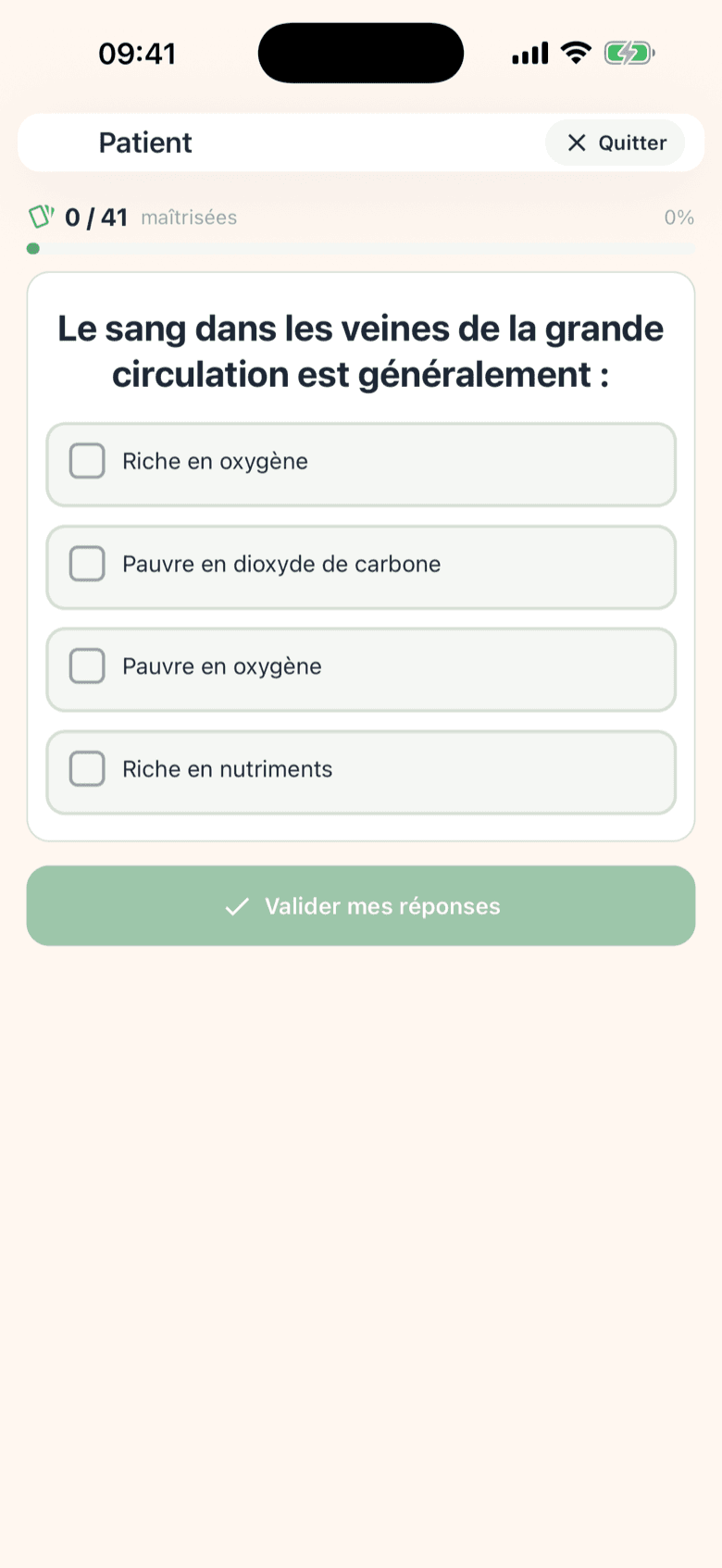 Écran de quiz Kara avec une question à choix multiple sur une notion infirmière